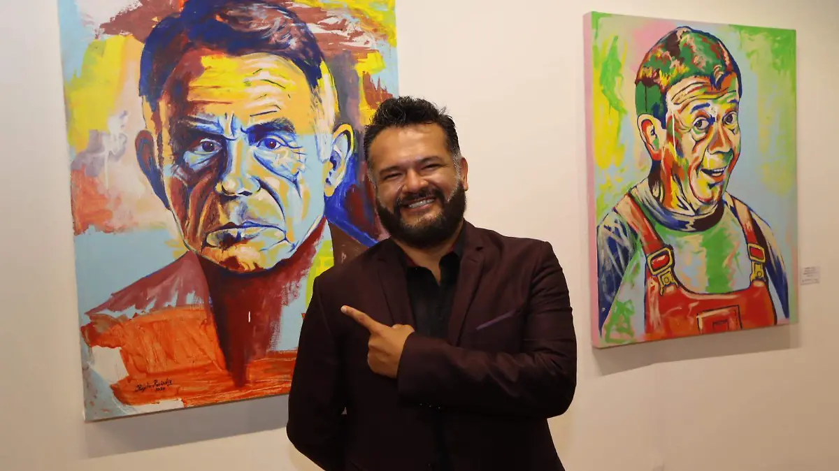 FOTO PRINCIPAL SJR Rogelio Resendiz con su obra